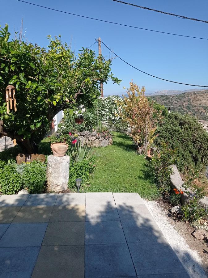 Ferienwohnung Ostria'S House Kíssamos Exterior foto