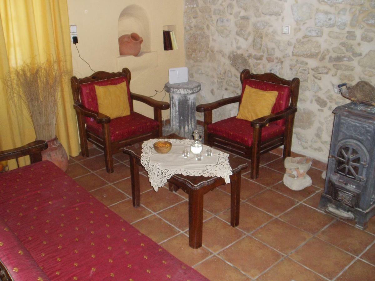 Ferienwohnung Ostria'S House Kíssamos Exterior foto