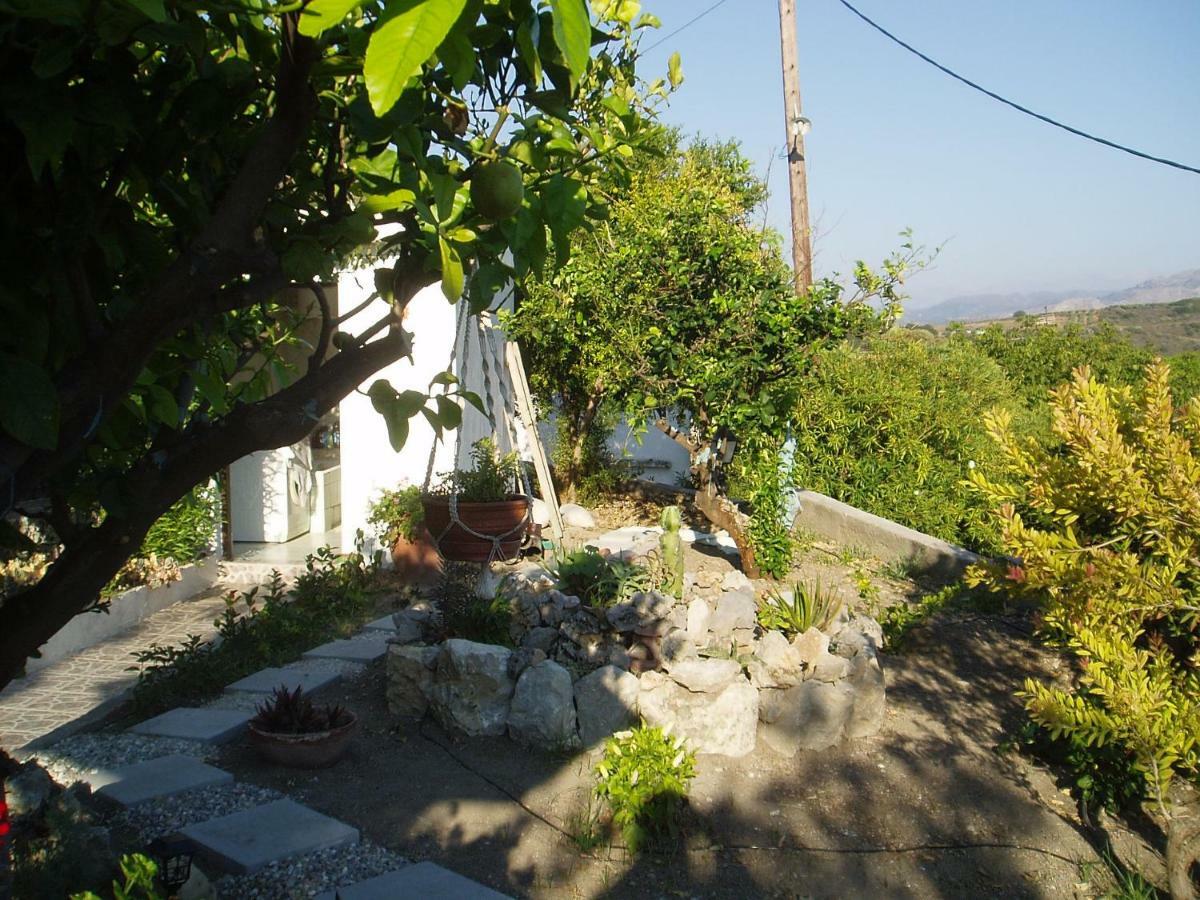 Ferienwohnung Ostria'S House Kíssamos Exterior foto